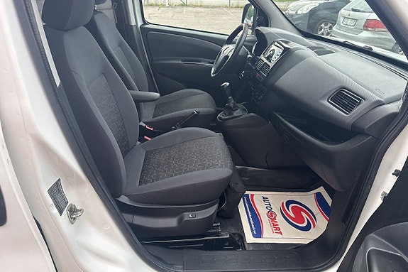 Fiat Doblo 9 of 14