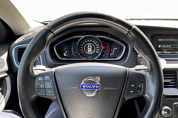 Volvo V40 7 of 9