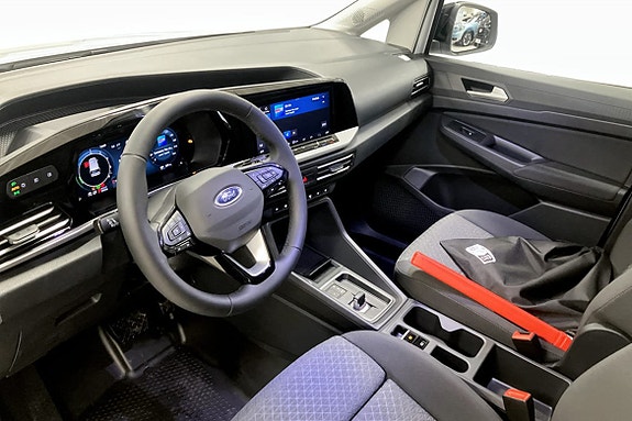 Ford Transit Connect 4 of 5