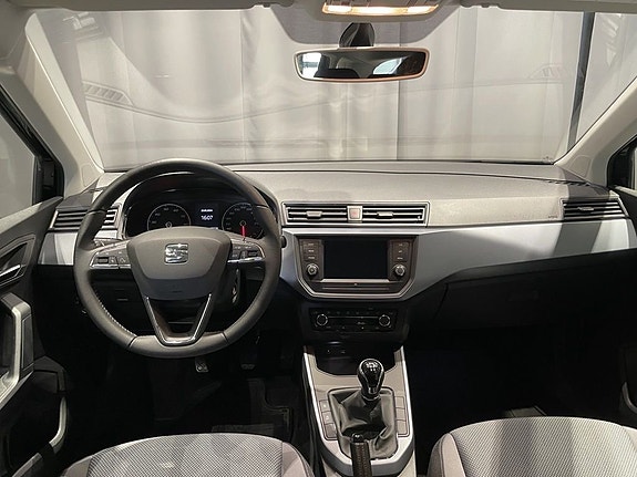Seat Arona 4 of 5