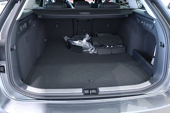Skoda Superb 9 of 12