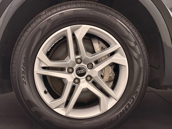 Audi Q5 7 of 14