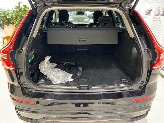 Volvo XC60 13 of 14