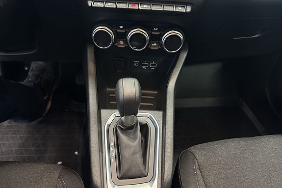 Renault Clio 15 of 15