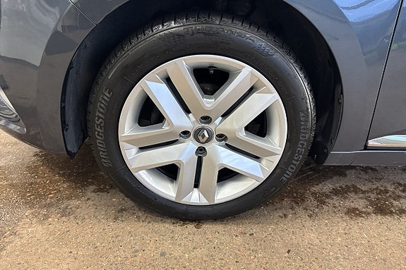 Renault Clio 10 of 15
