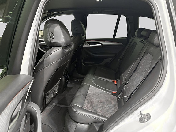 BMW X3 9 of 16