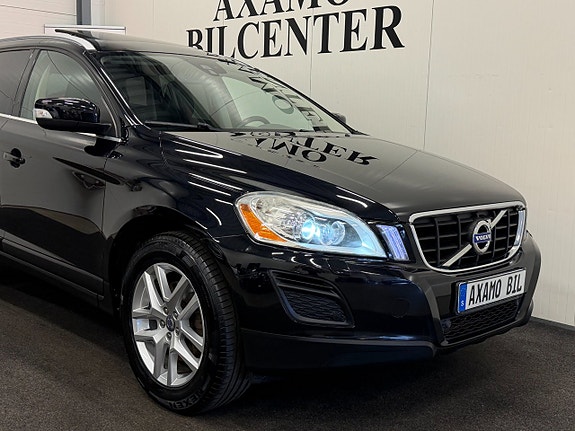 Volvo XC60 5 of 21