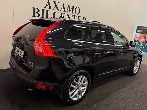 Volvo XC60 7 of 21