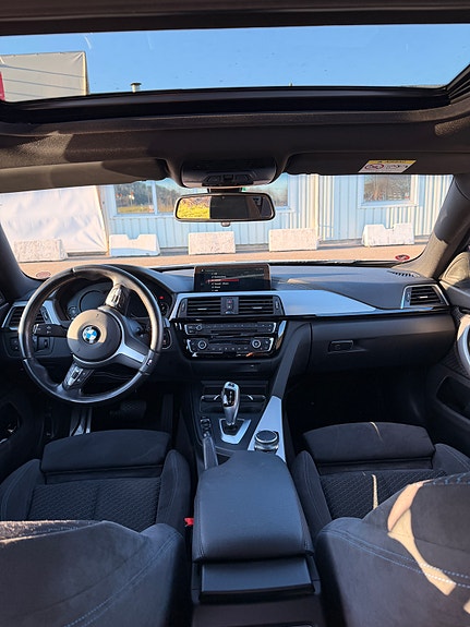 BMW 440i 2 of 2