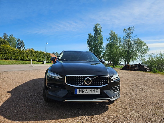 Volvo V60 Cross Country 5 of 5
