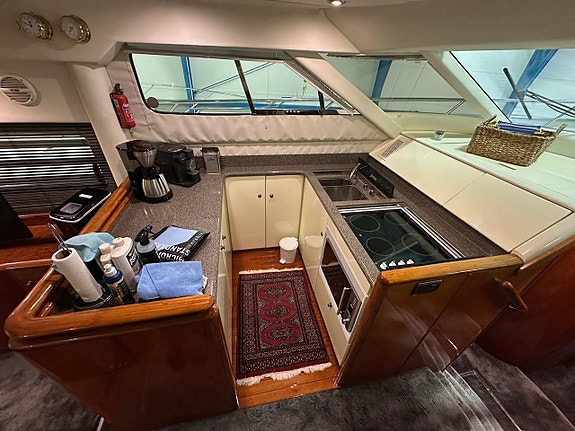 Fairline Squadron 50, -97 *VIDEO 8 of 12