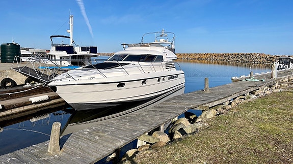Fairline Squadron 50, -97 *VIDEO