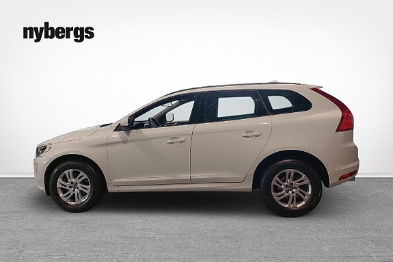 Volvo XC60 2 of 5