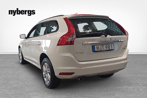 Volvo XC60 3 of 5