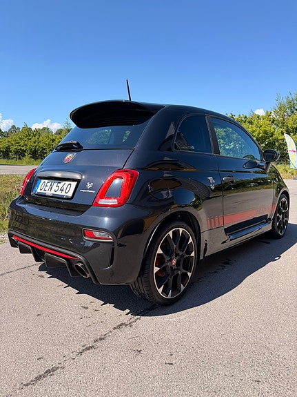 Abarth 595 2 of 4