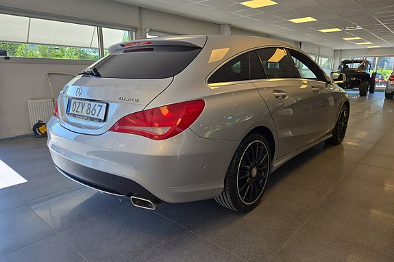 Mercedes-Benz CLA220 d 3 of 5