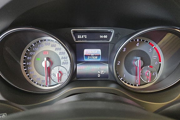 Mercedes-Benz CLA220 d 11 of 20