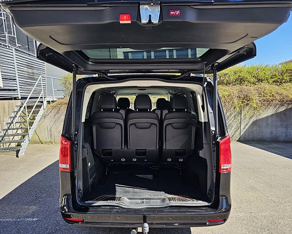 Mercedes-Benz V250 8 of 21
