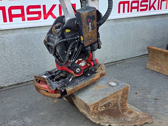 Takeuchi TB257 FR 5 of 6