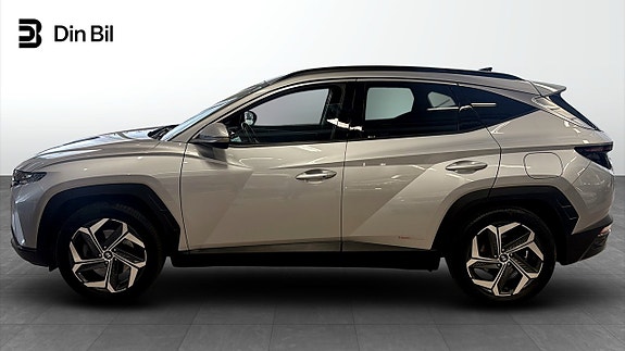 Hyundai Tucson 2 of 5