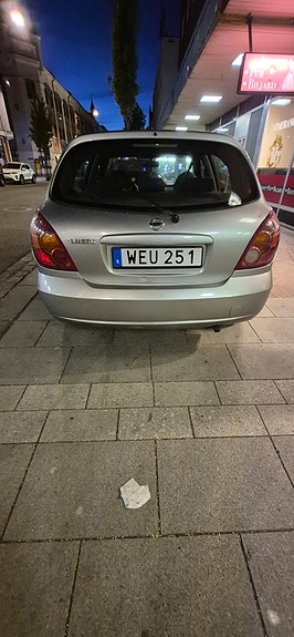 Nissan Almera 3 of 5