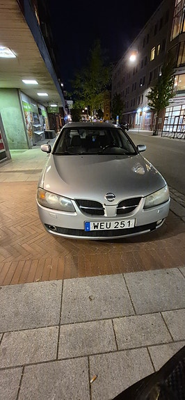 Nissan Almera 4 of 5