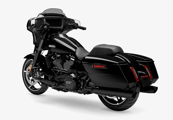 Harley-Davidson Street Glide 6 of 8