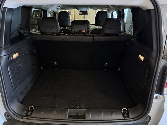 Jeep Renegade 12 of 13