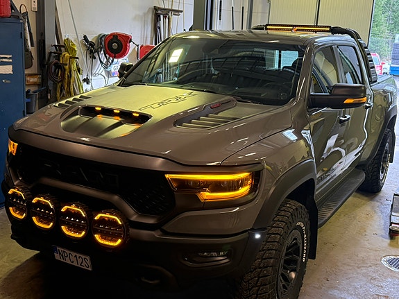 RAM 1500 2 of 15