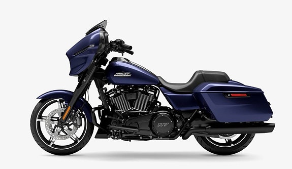 Harley-Davidson Street Glide 5 of 8