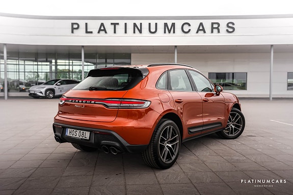 Porsche Macan S 2 of 5