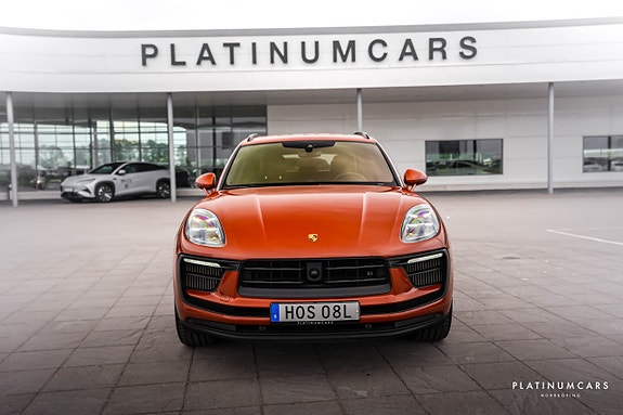 Porsche Macan S 3 of 5