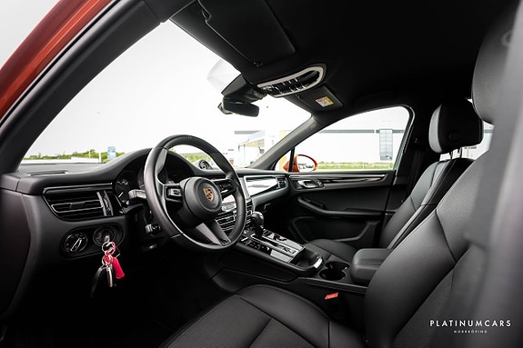 Porsche Macan S 5 of 5