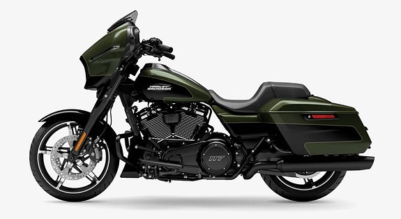 Harley-Davidson Street Glide 5 of 8