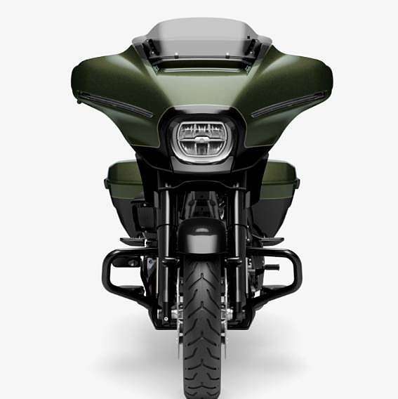 Harley-Davidson Street Glide 3 of 8