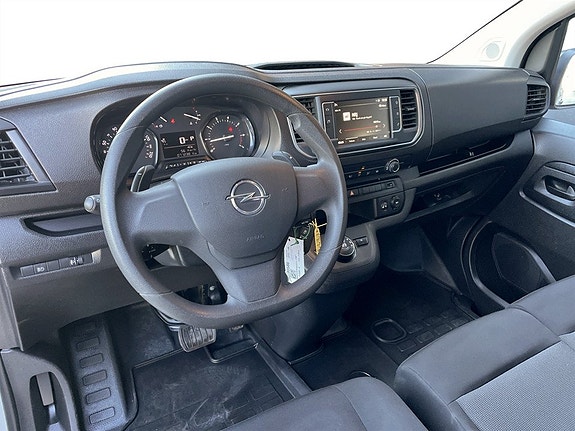 Opel Vivaro 8 of 15