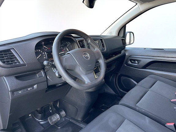 Opel Vivaro 7 of 15