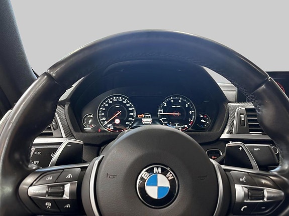 BMW 440i 14 of 18