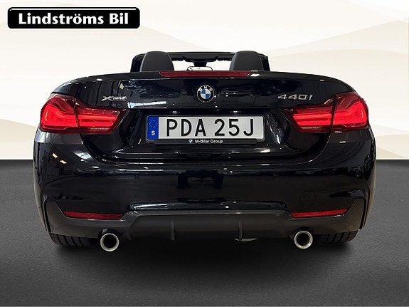 BMW 440i 7 of 18