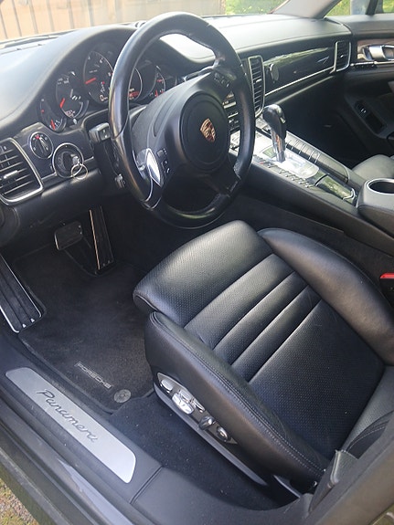 Porsche Panamera 5 of 5