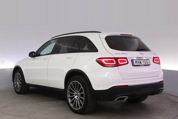Mercedes-Benz GLC300 e 4 of 5