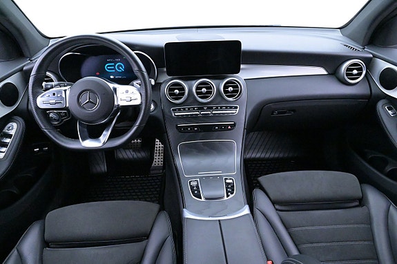 Mercedes-Benz GLC300 e 6 of 27