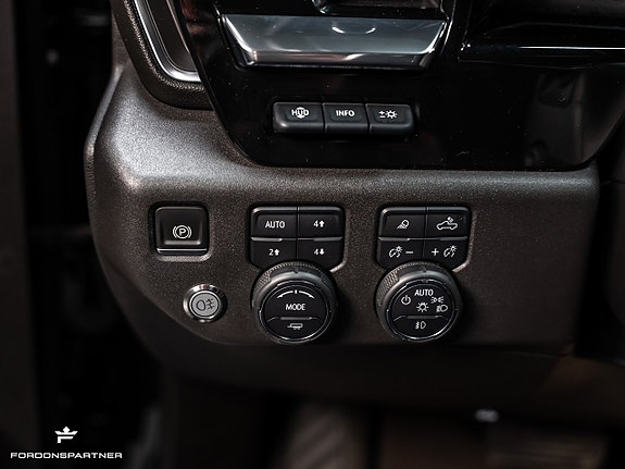Chevrolet Silverado 1500 26 of 30