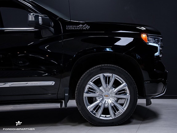 Chevrolet Silverado 1500 10 of 30