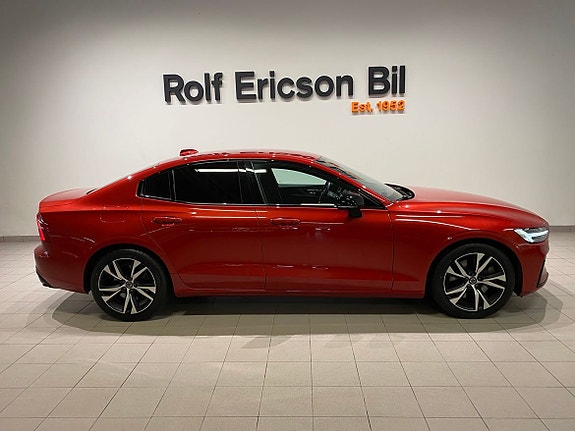 Volvo S60 2 of 5