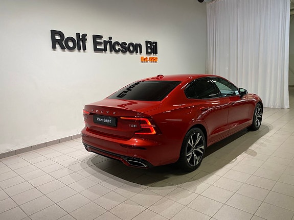 Volvo S60 3 of 5