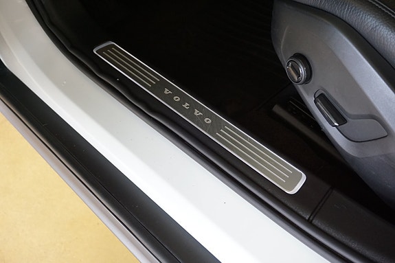 Volvo V90 Cross Country 9 of 16
