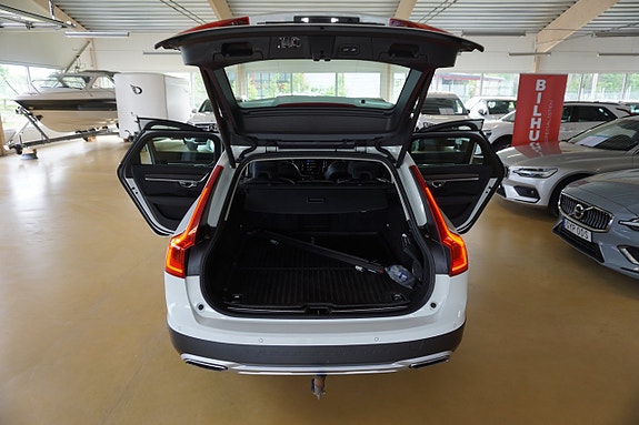 Volvo V90 Cross Country 5 of 5