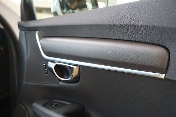 Volvo V90 Cross Country 16 of 16