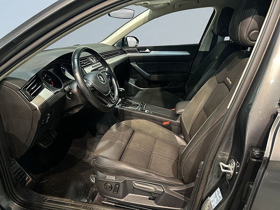Volkswagen Passat Alltrack 7 of 22